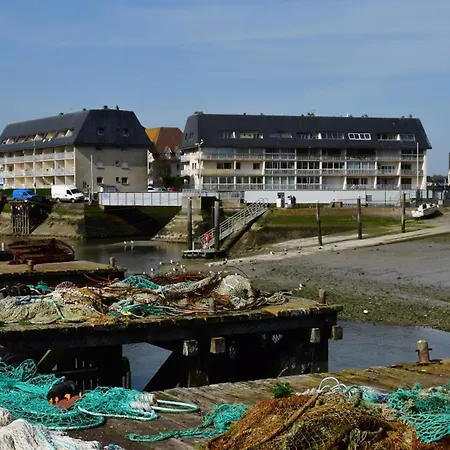 La Land, Traversant Vue Apartment Courseulles-sur-Mer