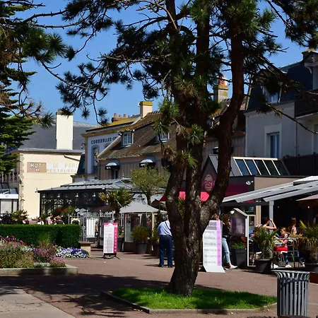 La Land, Traversant Vue Courseulles-sur-Mer
