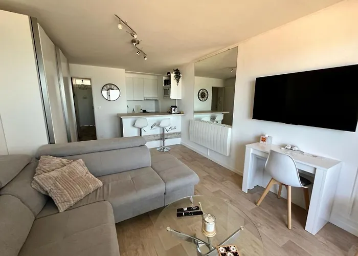 La Land, Traversant Vue Courseulles-sur-Mer