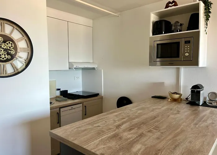 La Land, Traversant Vue Apartman *