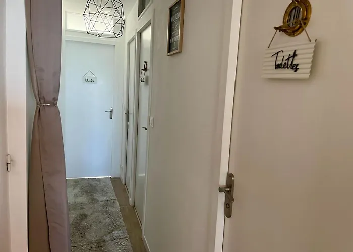 Apartman La Land, Traversant Vue *